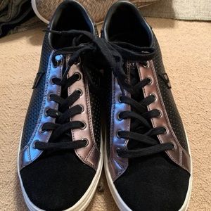 Sketchers Metallic Tennis Shoes